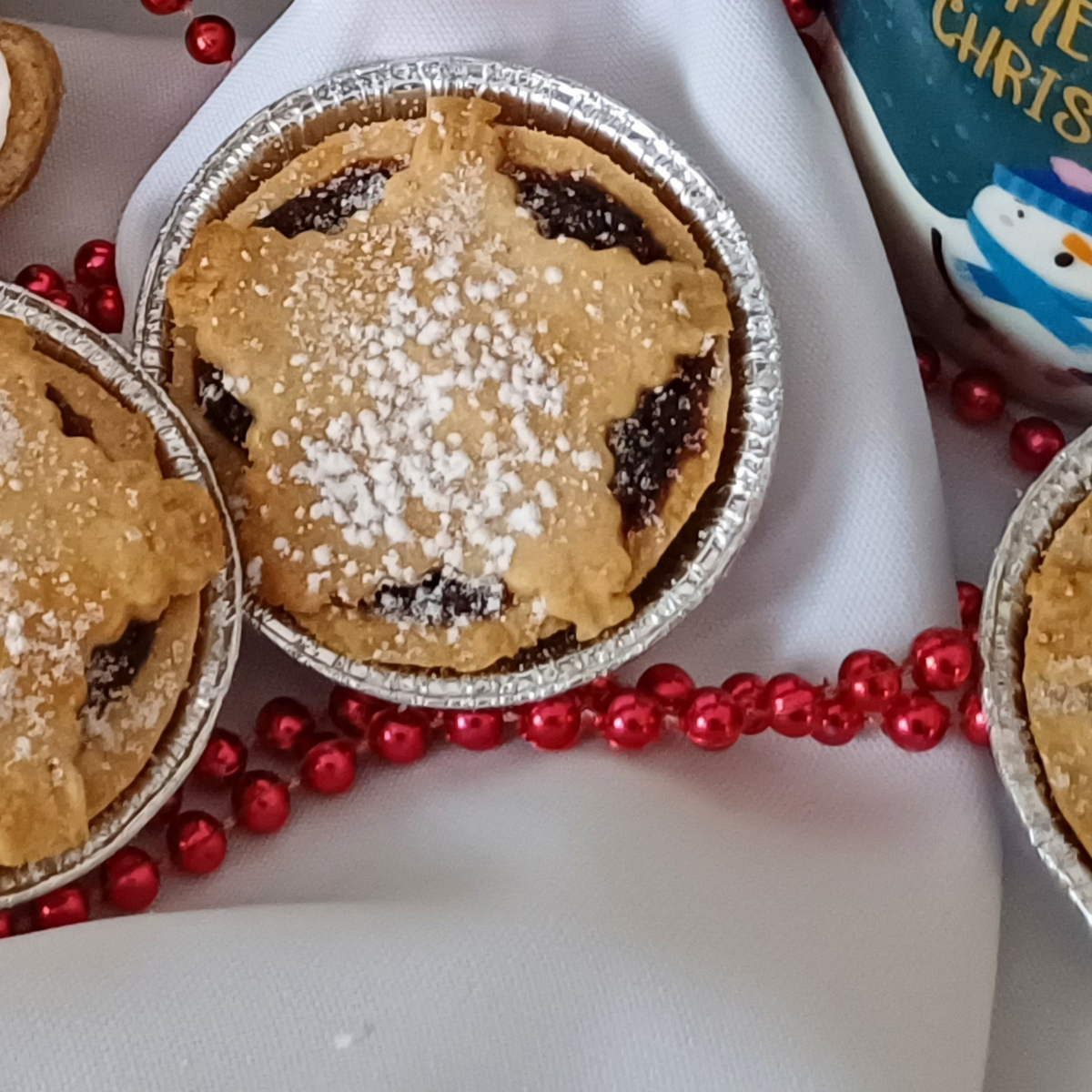 The History of Mince Pies: From Medieval Chewets to Modern Christmas T ...